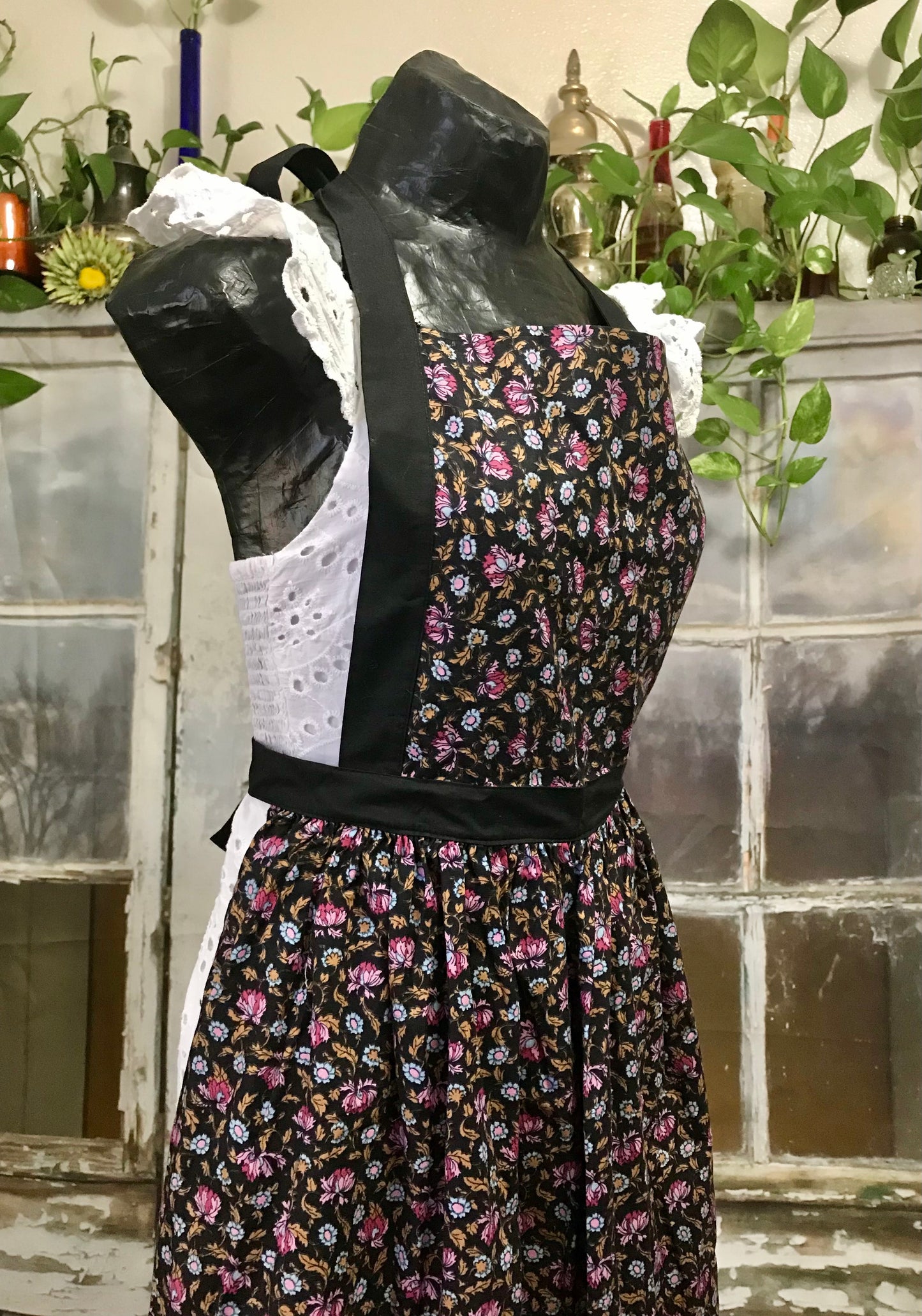 Jebina Designs 1970's Prairie Apron
