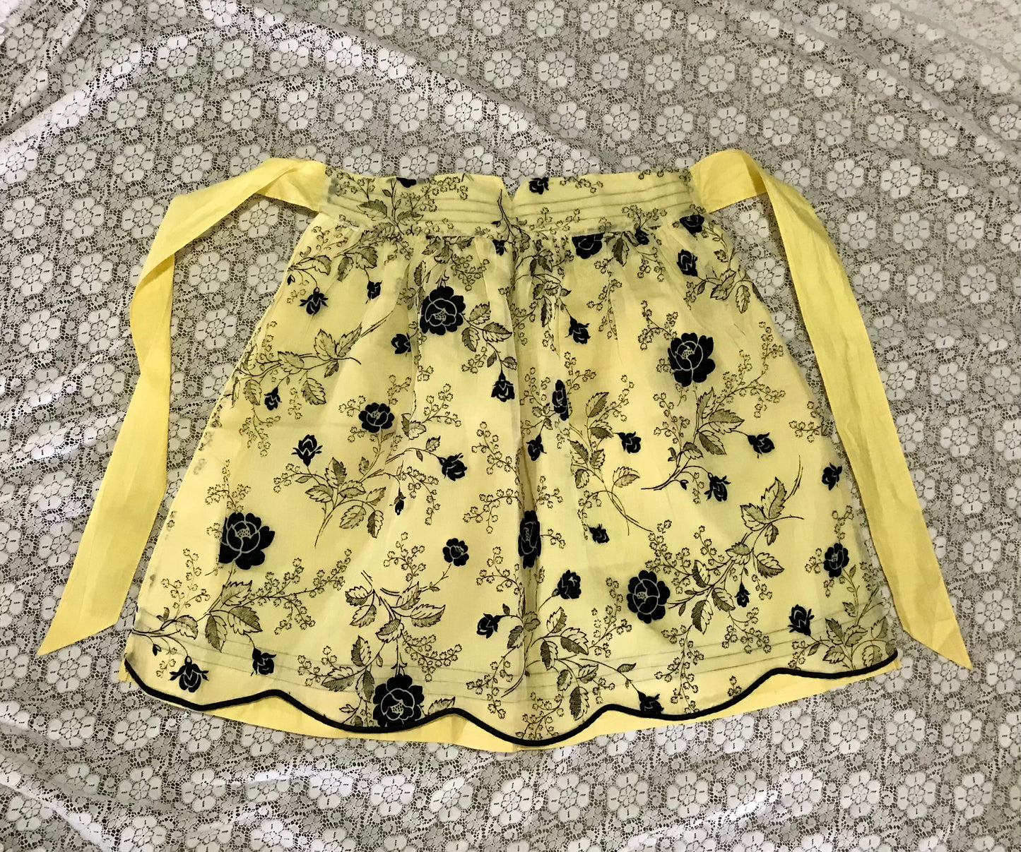 Vintage Reversible Yellow Apron