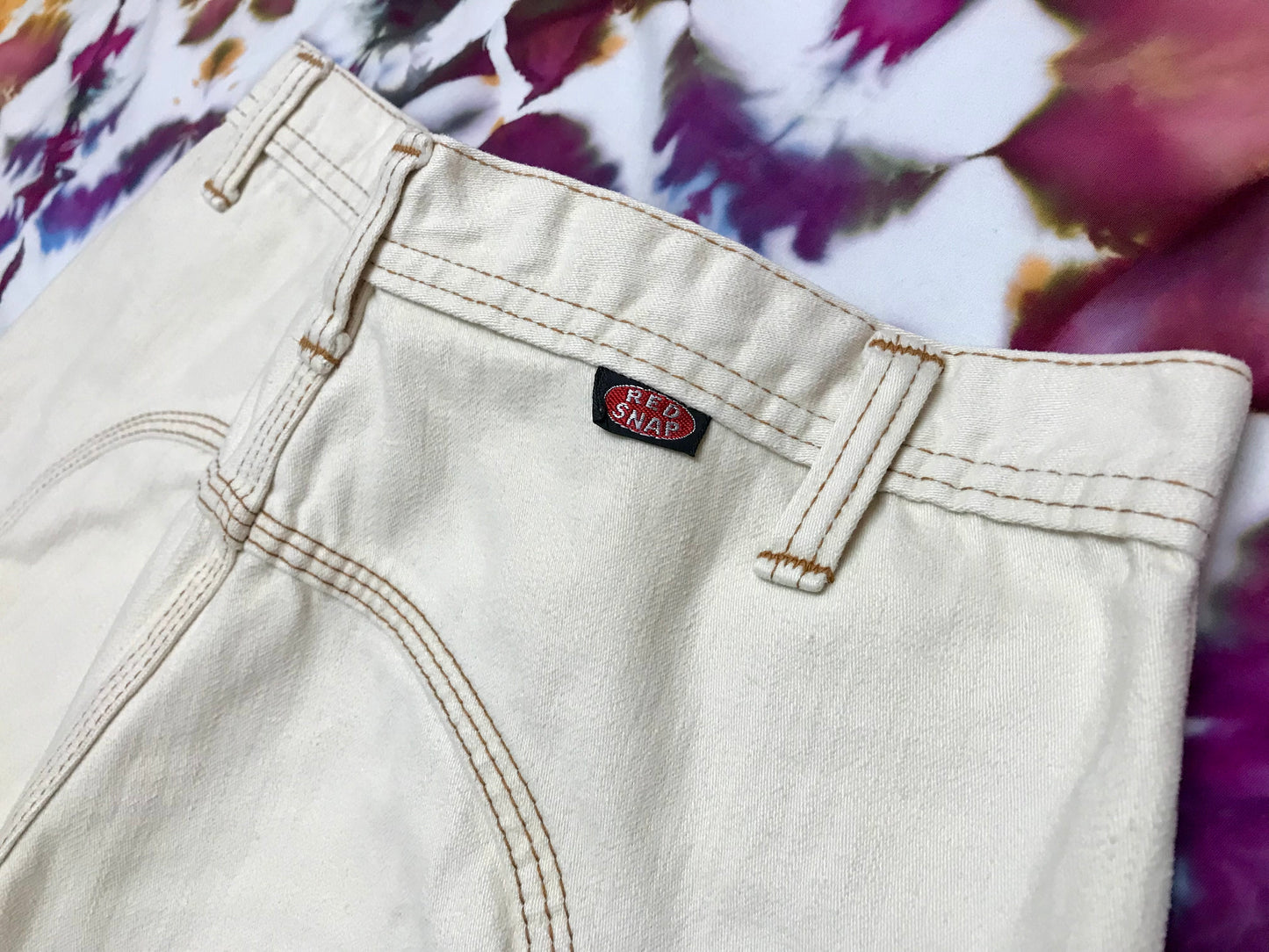 70's Red Snap Saddleback Cream Flare Jeans