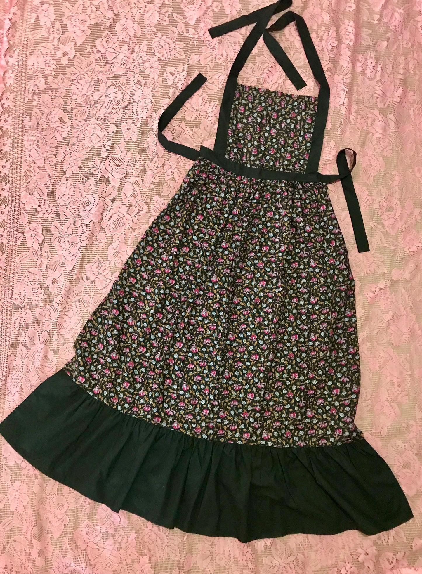 Jebina Designs 1970's Prairie Apron