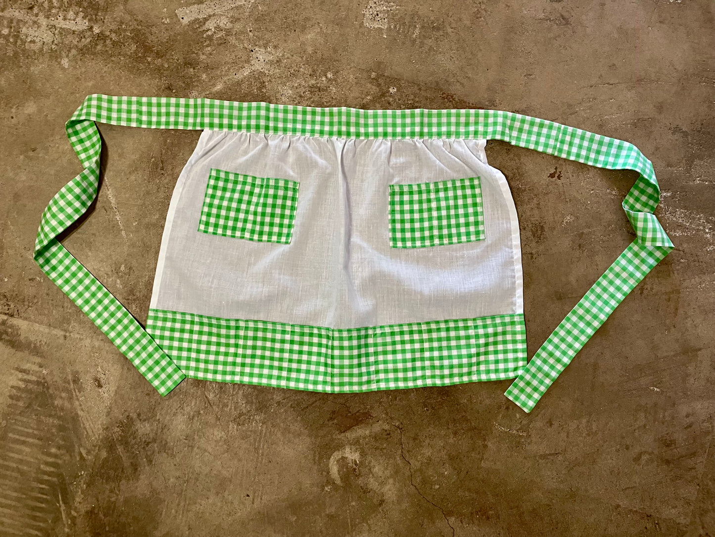 Pockets of Wisdom Apron