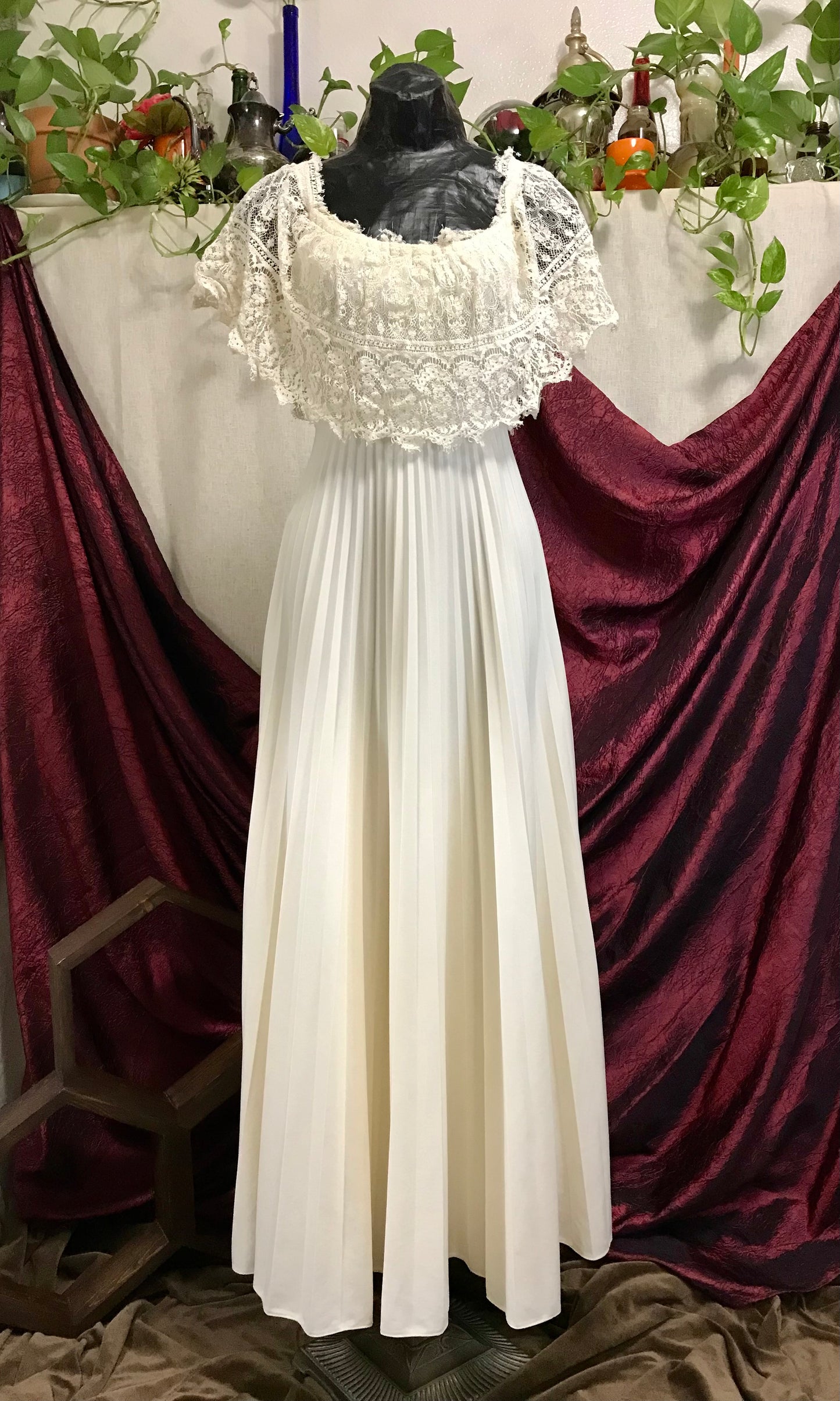 70's Cream Lace Accordion Pleat Maxi