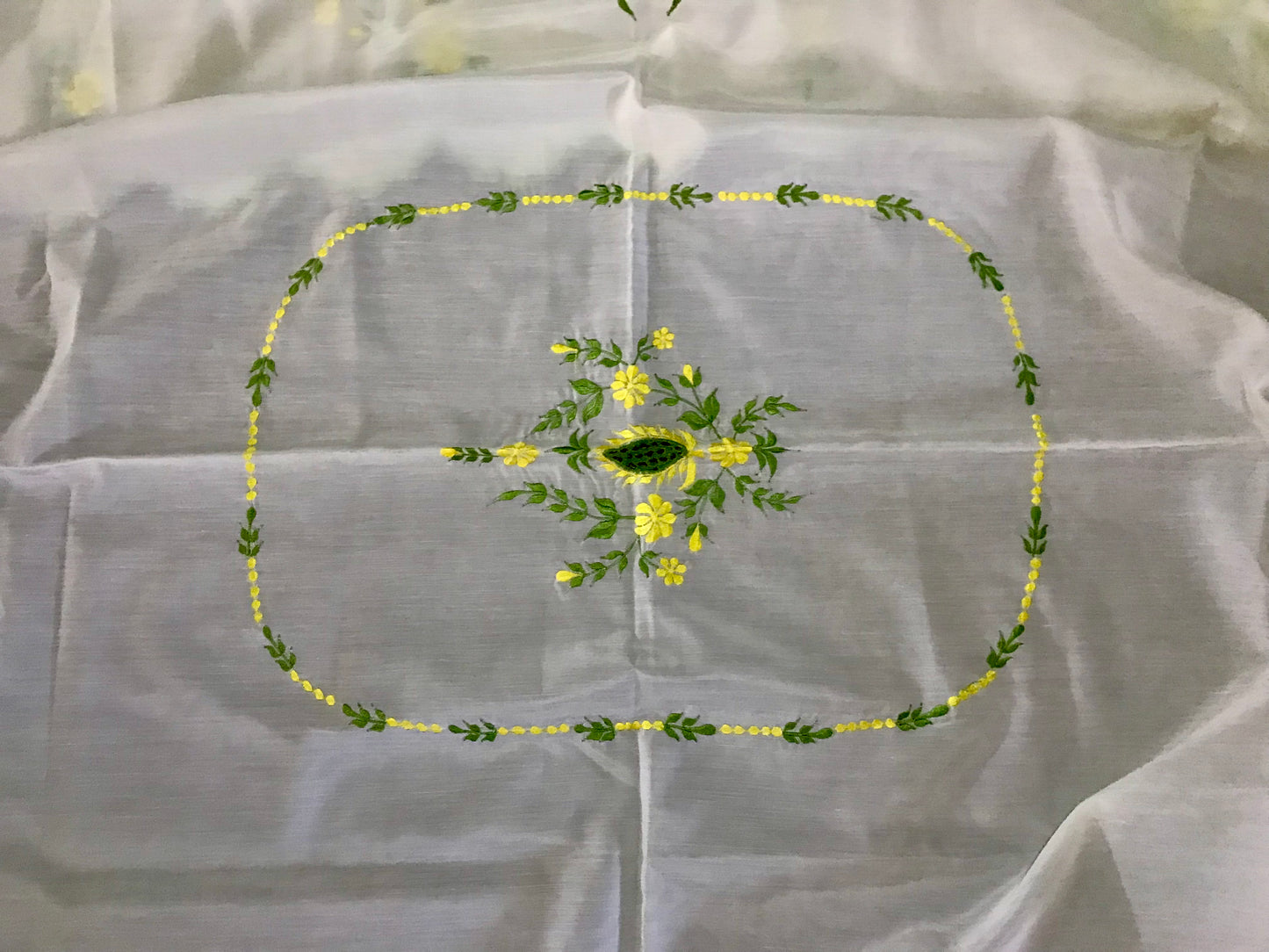 Retro Embroidered Tablecloth and Napkins