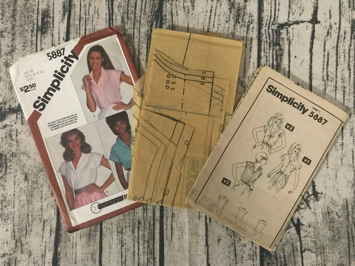 Simplicity 5887 Misses' Button Front Semi-Fitted Shirt Size 10-14