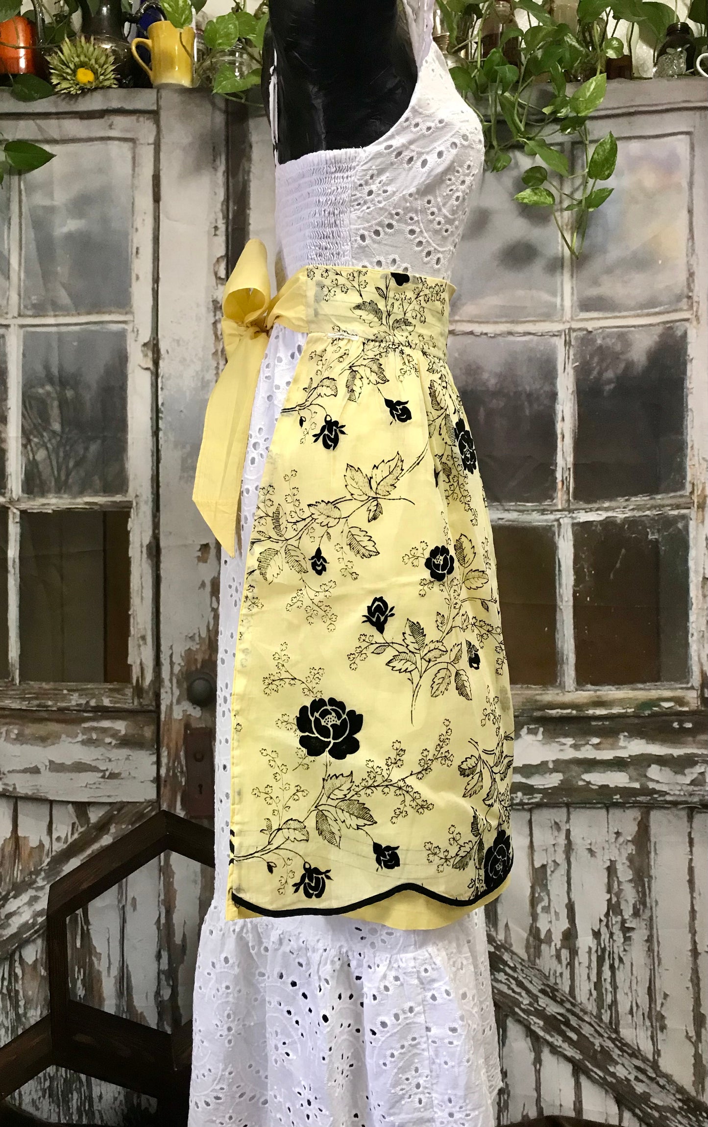 Vintage Reversible Yellow Apron