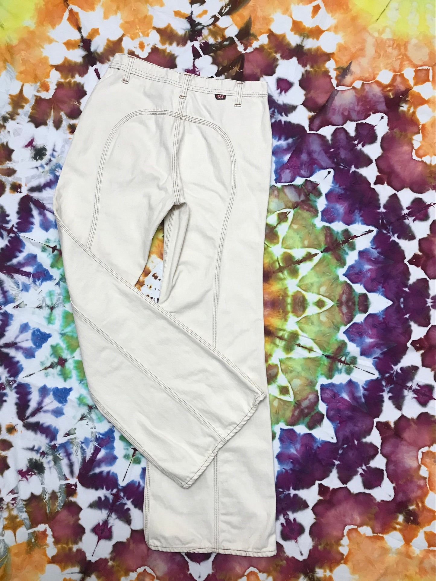 70's Red Snap Saddleback Cream Flare Jeans