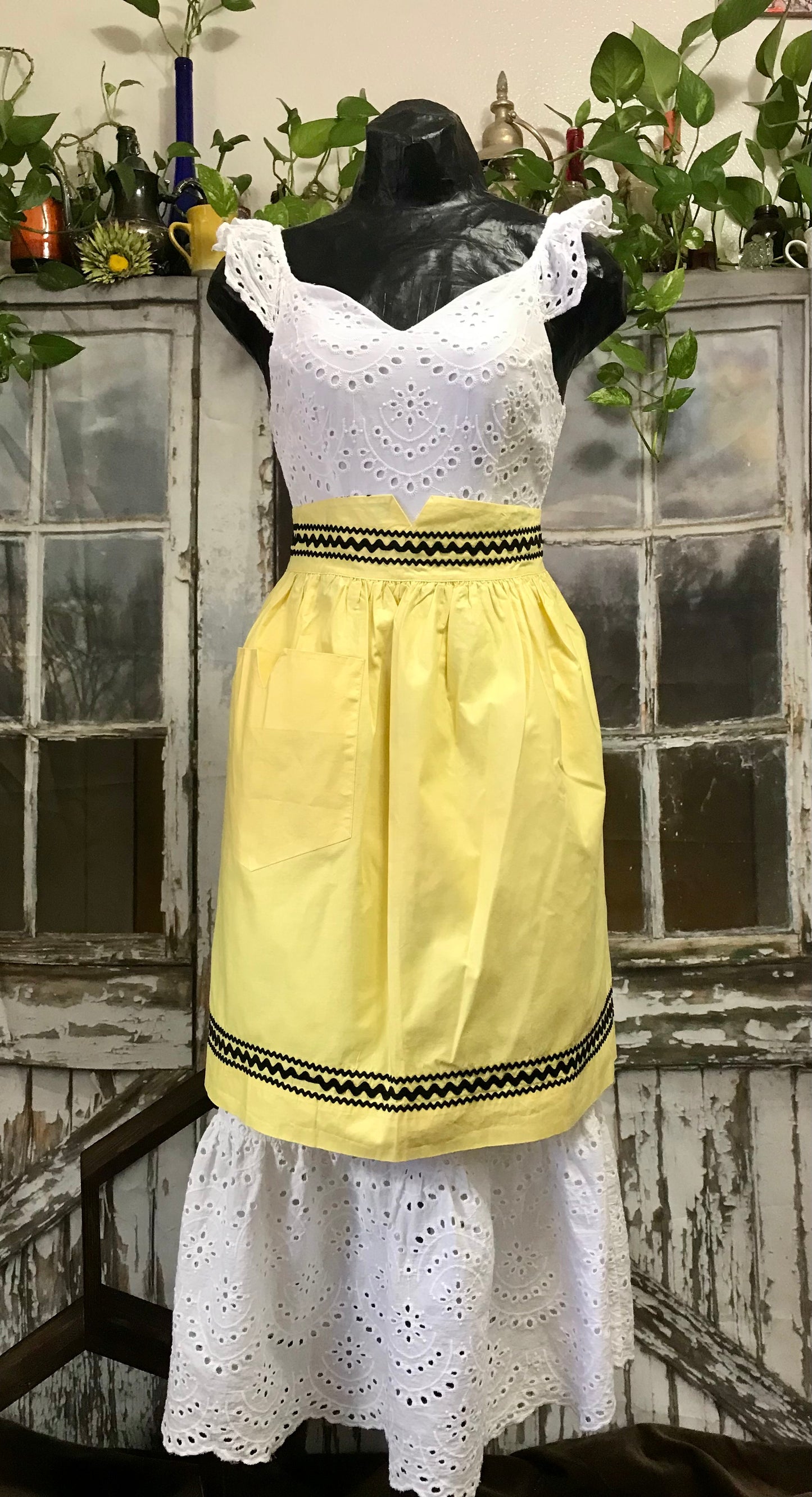 Vintage Reversible Yellow Apron