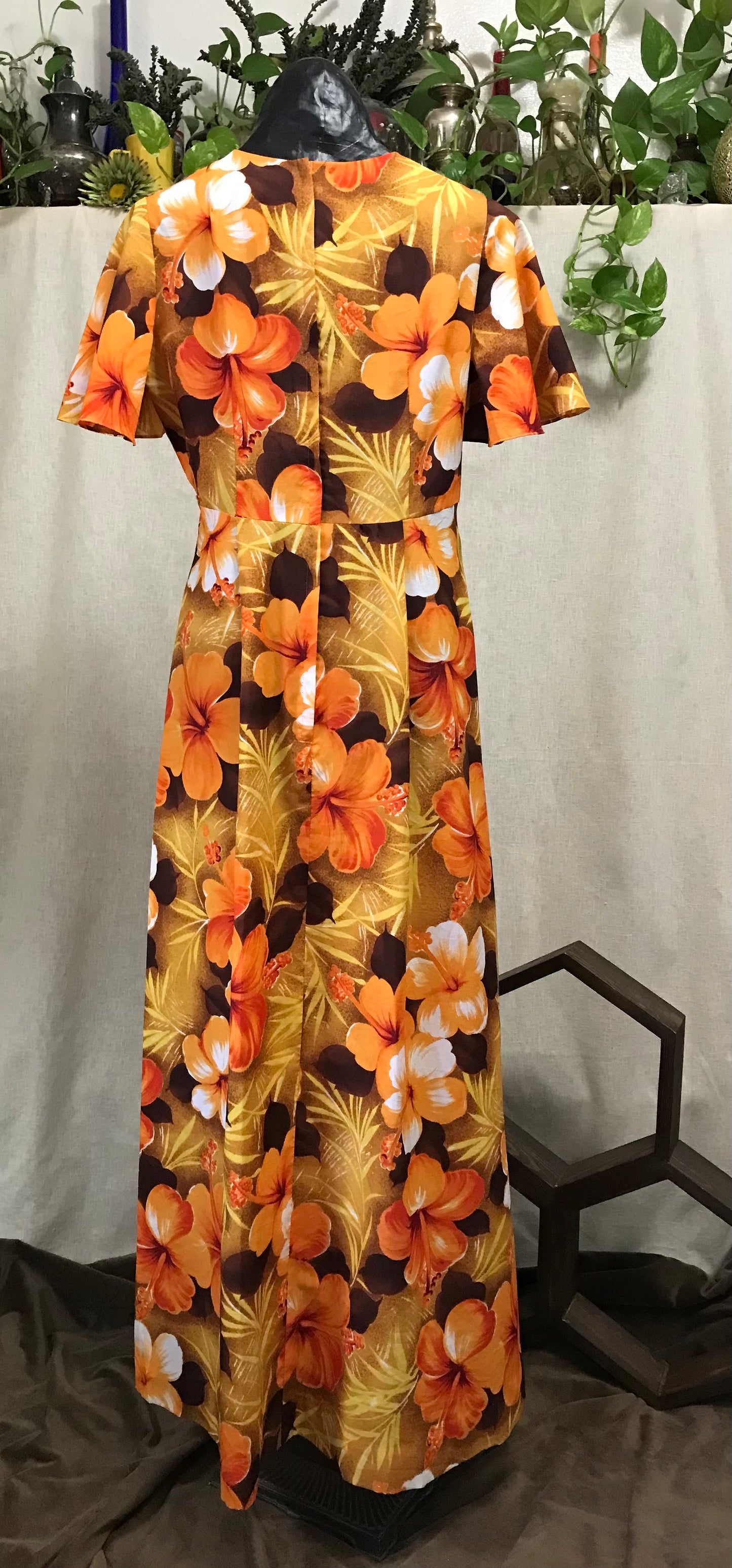 Hottie in Hibiscus Hawaiian Dress