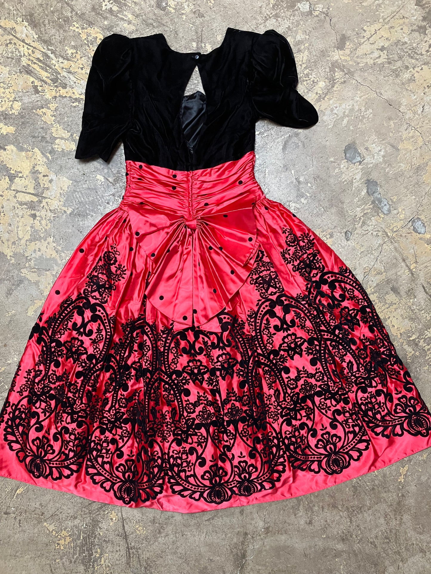 Scarlet & Velvet Scott McClintock