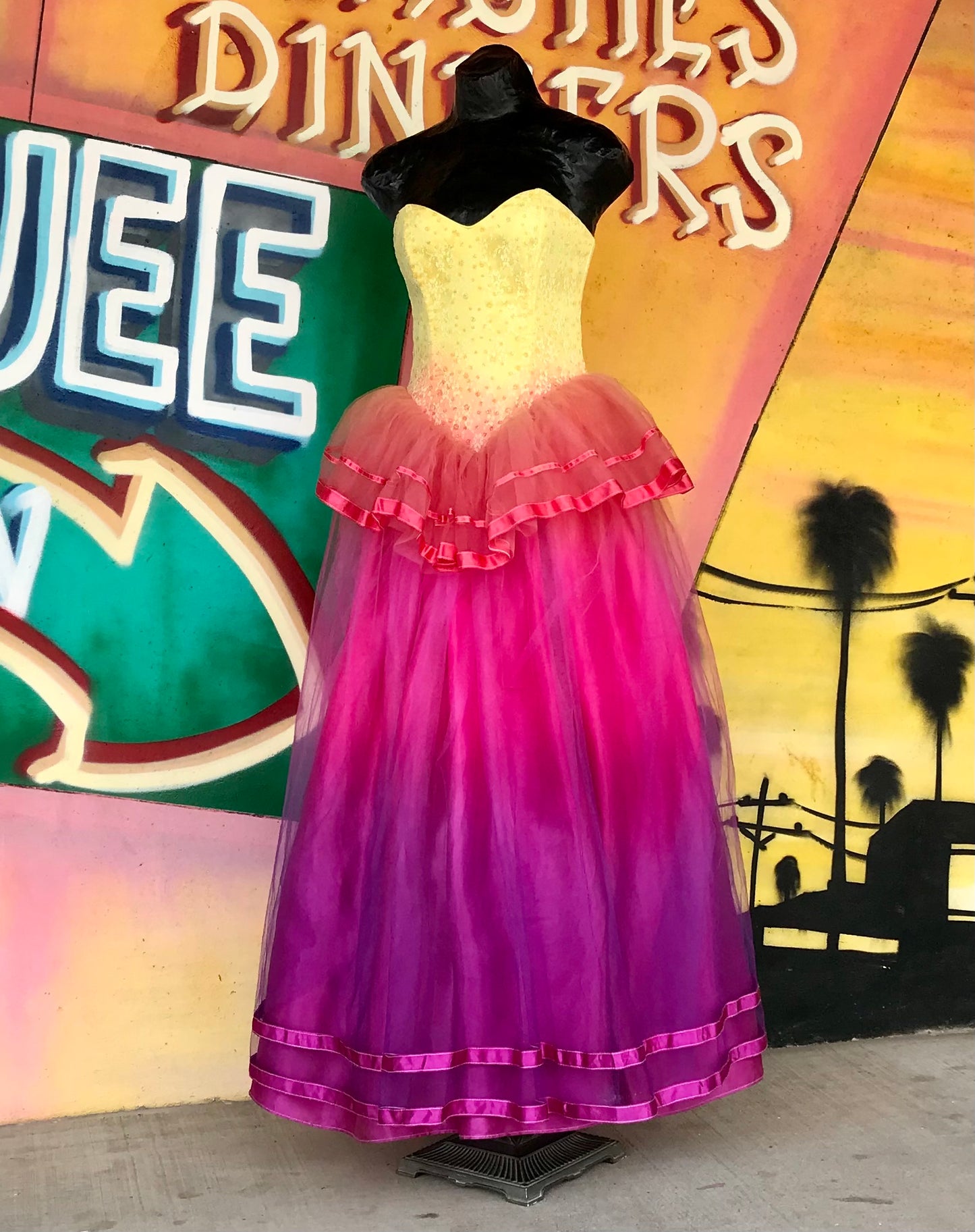 Glow Like a Goddess 80’s Gunne Sax Strapless Gown