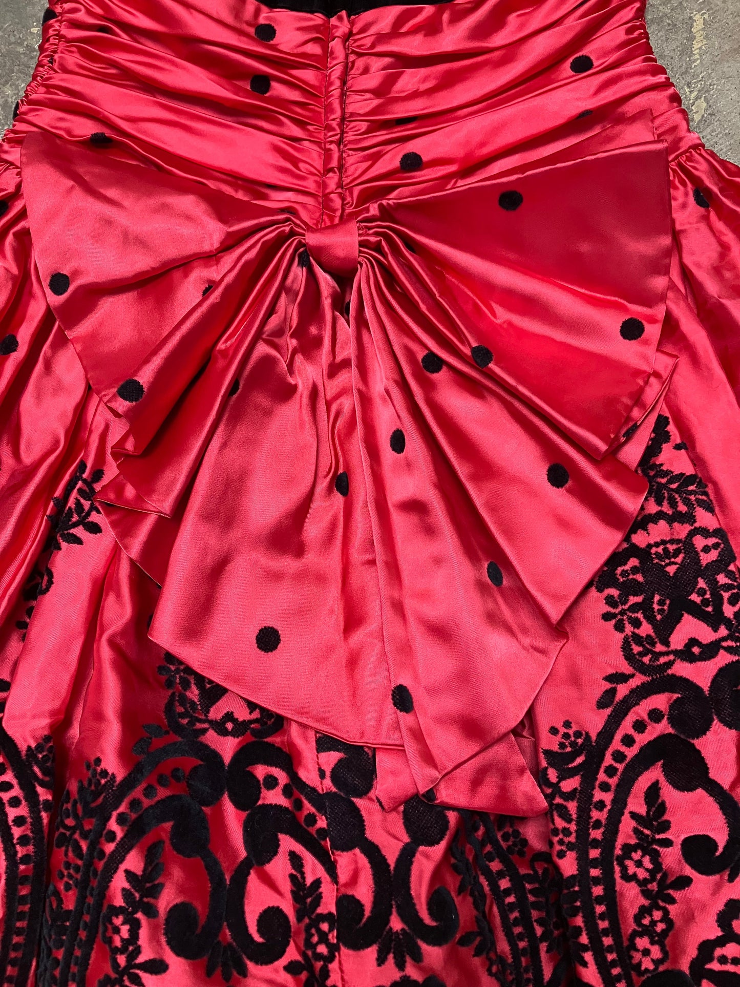 Scarlet & Velvet Scott McClintock