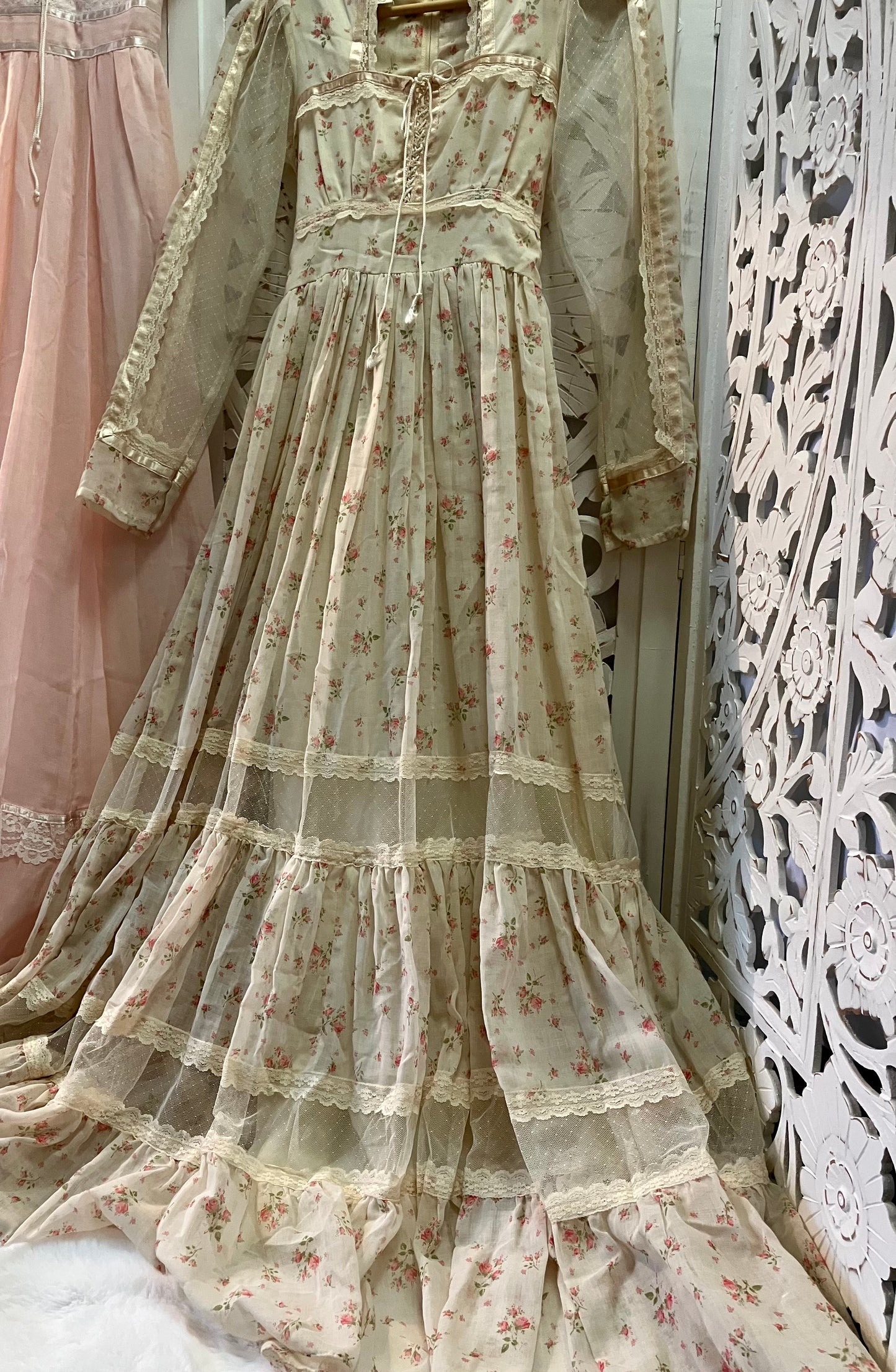 Cream Floral Corset Style Gunne Sax Maxi Dress