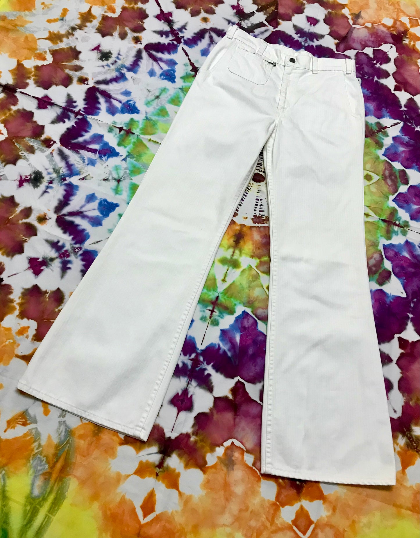 70's White Tab Ladies Levi Flares