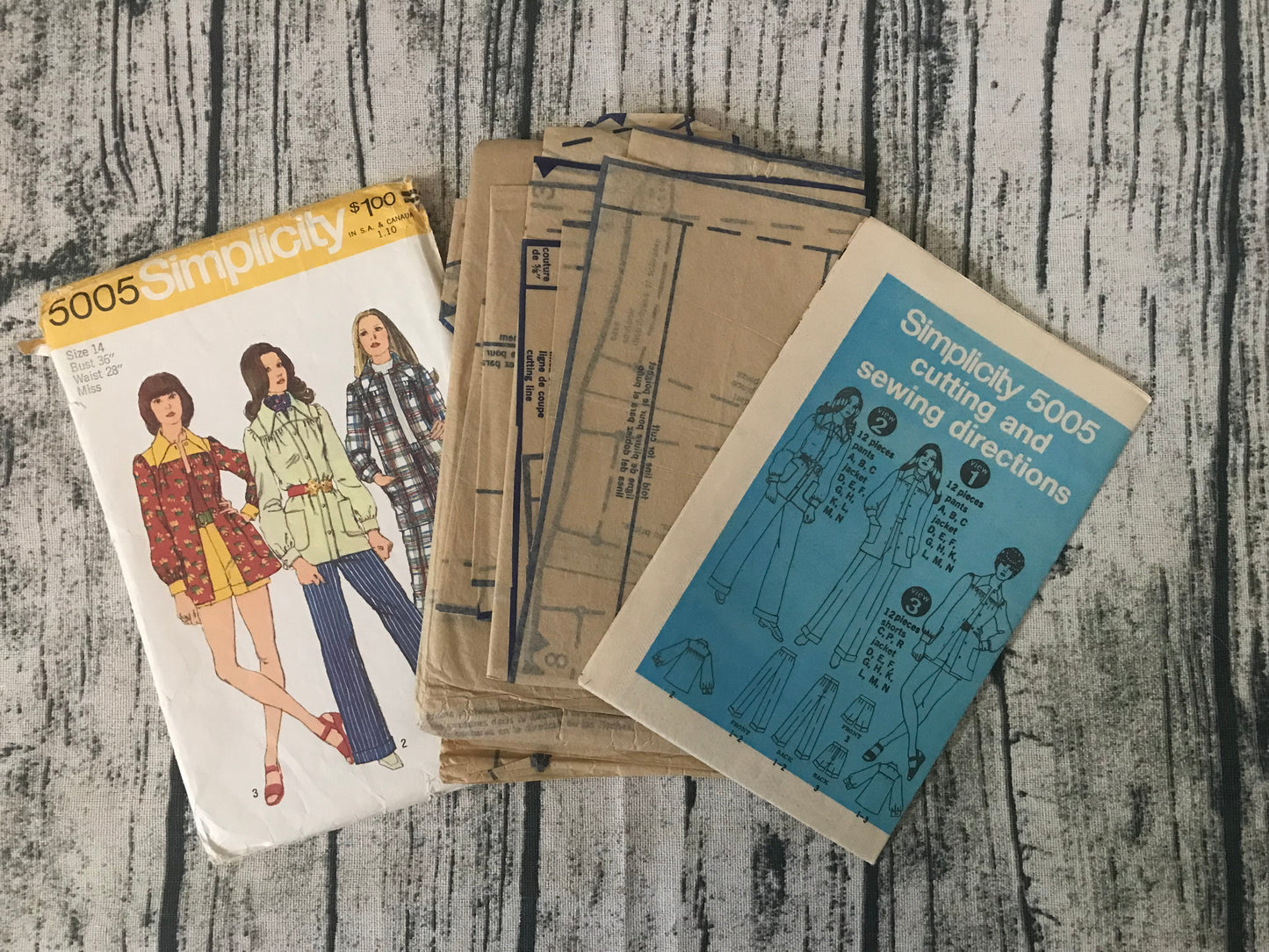 Simplicity 5005 Misses' Smock-Jacket, Pants and Shorts