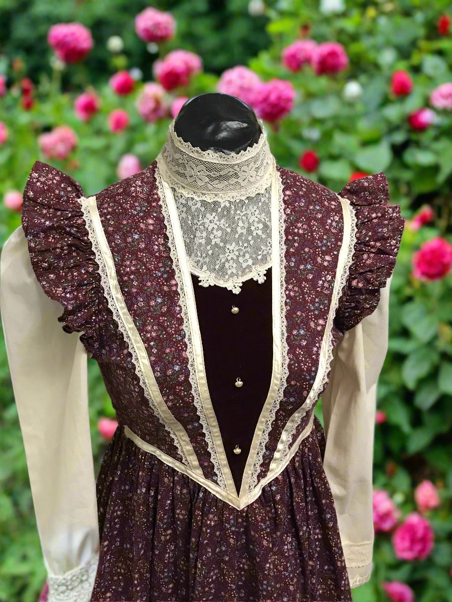 Velvet and Lace Jeune Filles 1970's Gunne Sax