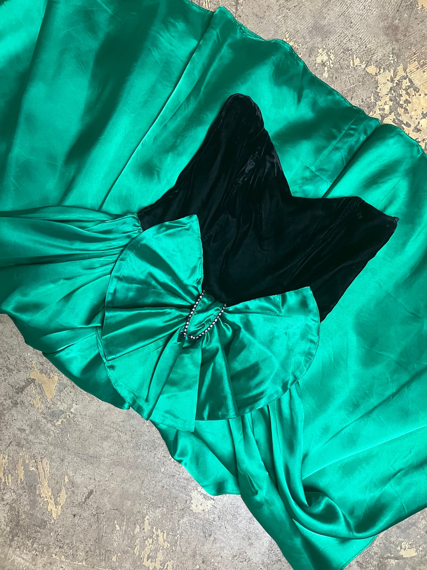 1980's Emerald Green Satin Gunne Sax Cocktail Dress