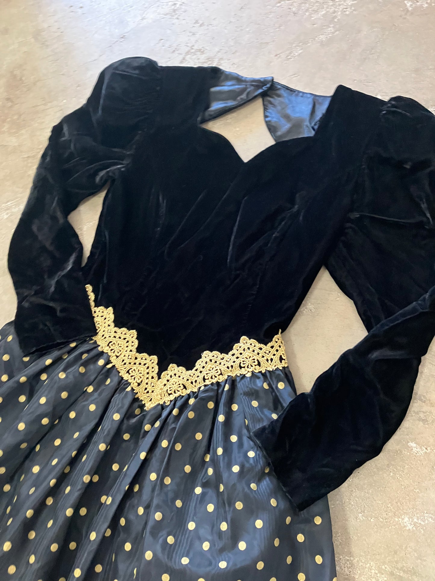 Polka Dots & Puff Sleeves Scott McClintock Party Dress