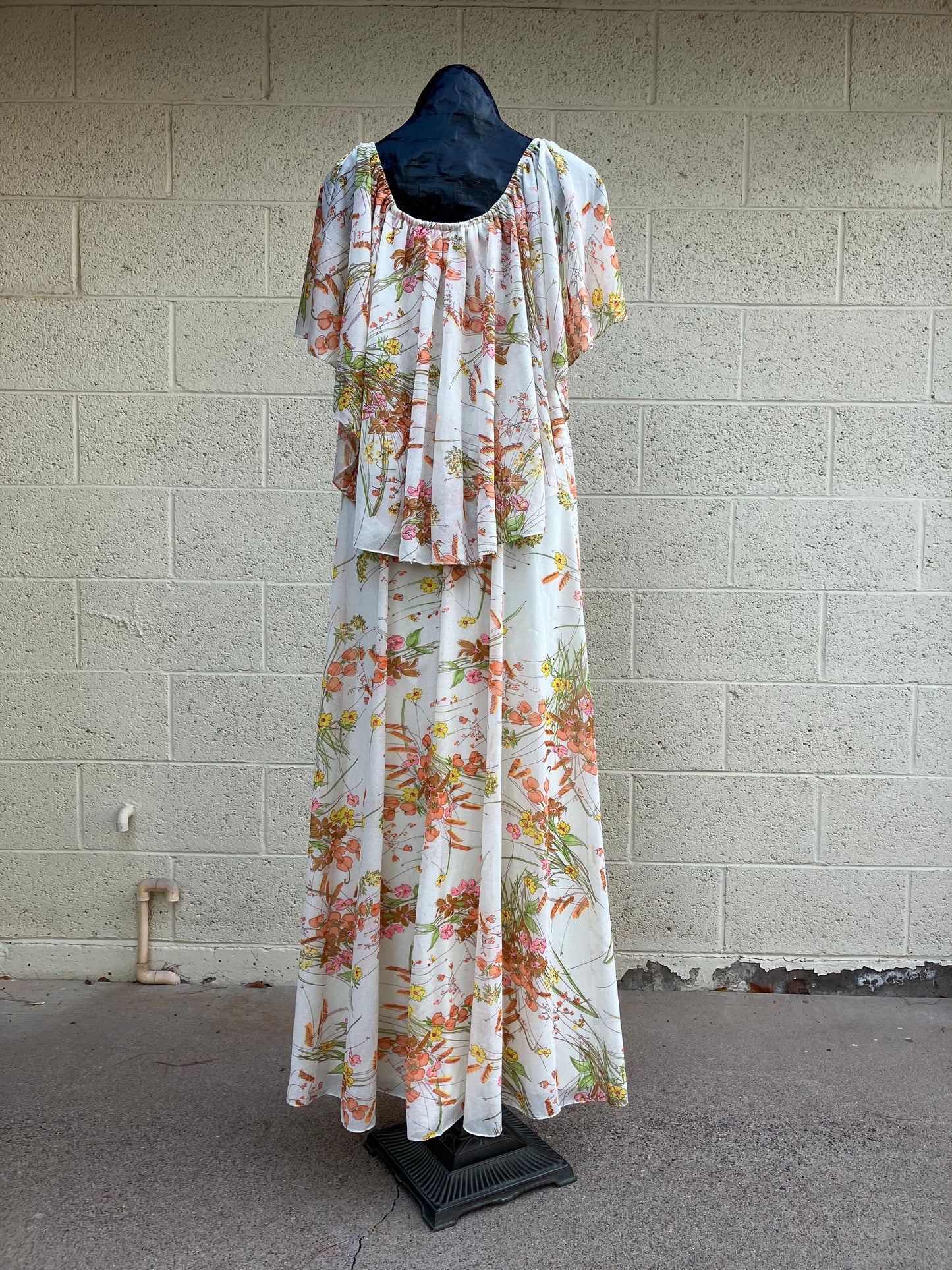 Off the Shoulder 70’s Maxi