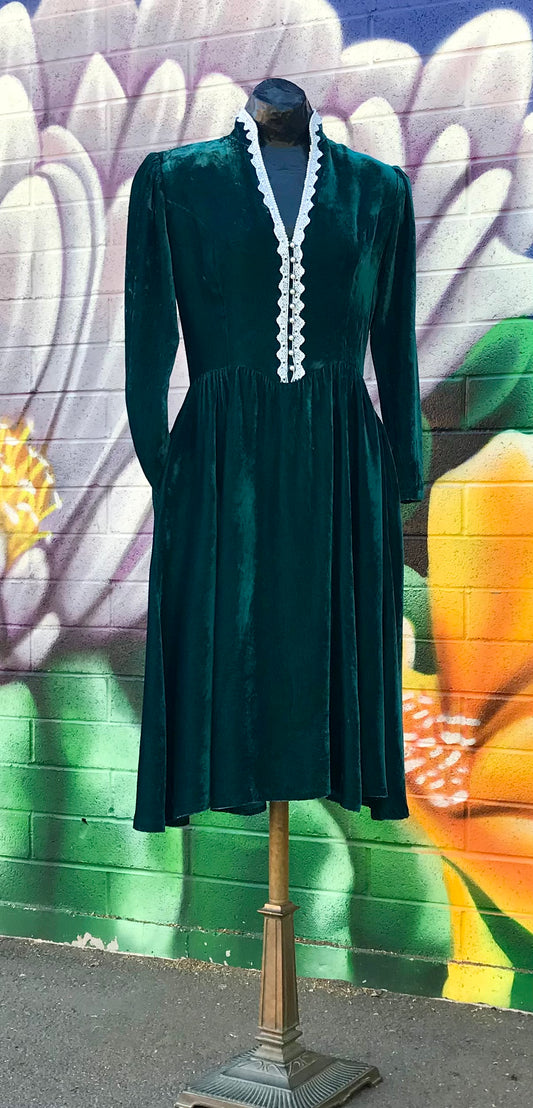 Gunne Sax by Jessica McClintock Haze and Honey Gunne Sax by Jessica McClintock Haze and Honey