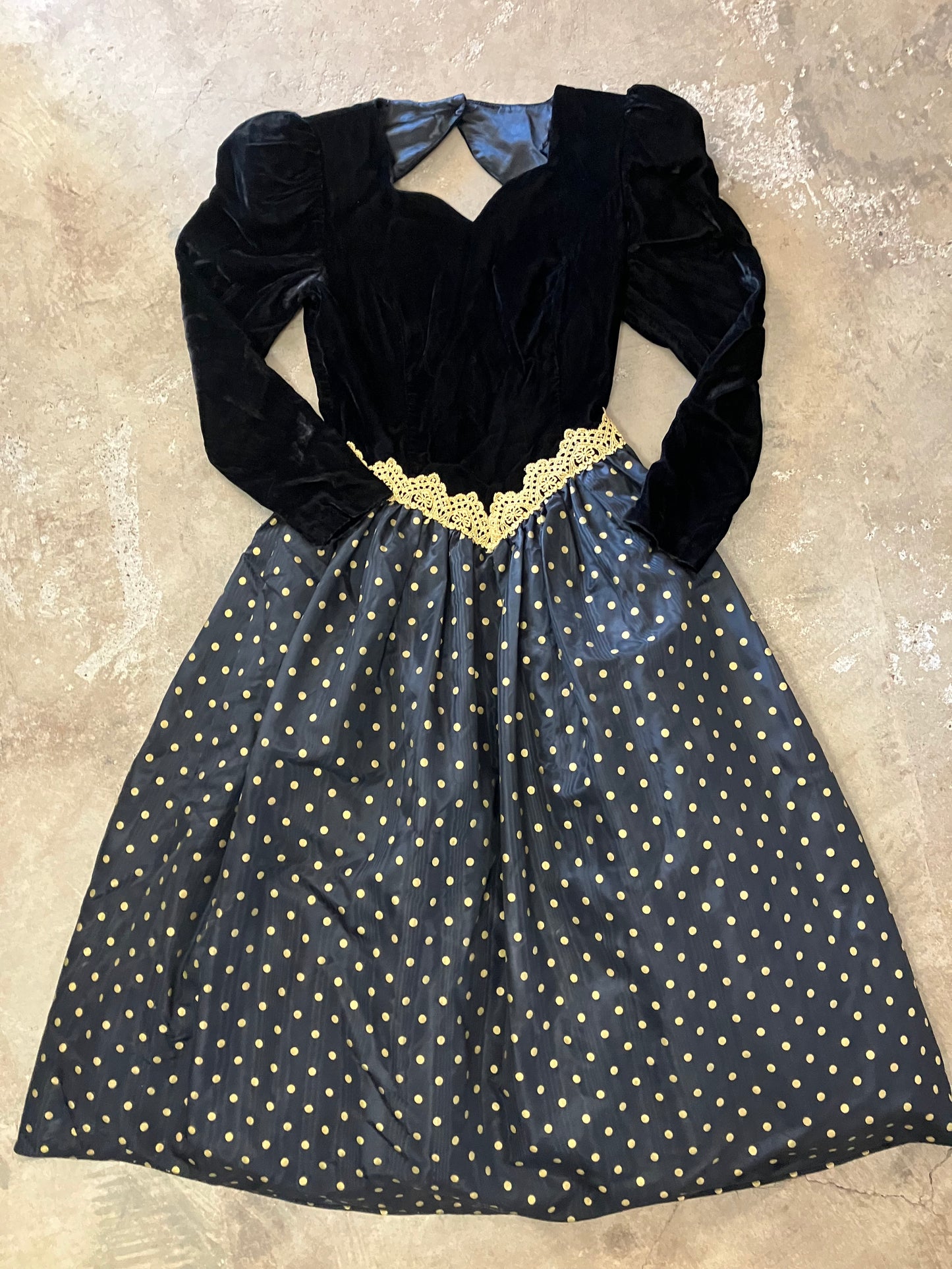 Polka Dots & Puff Sleeves Scott McClintock Party Dress