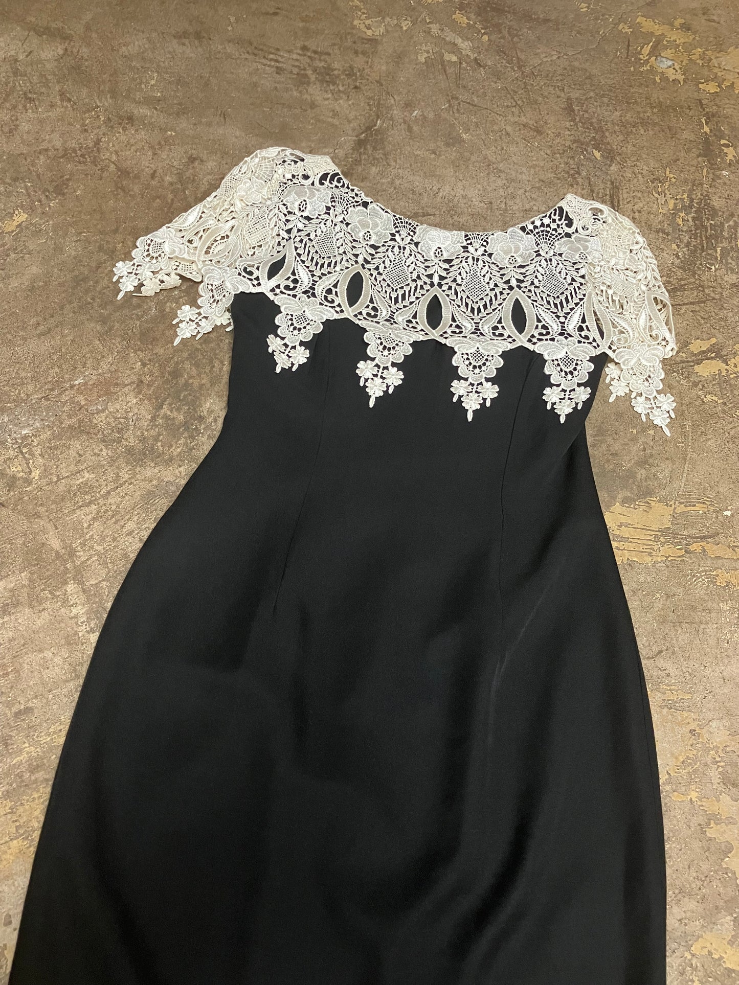 Simply Irresistible Sheath Dress by Jessica McClintock