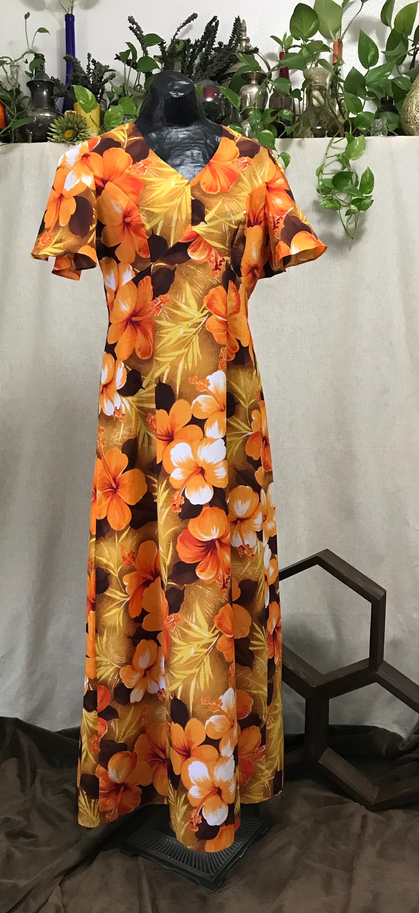 Hottie in Hibiscus Hawaiian Dress