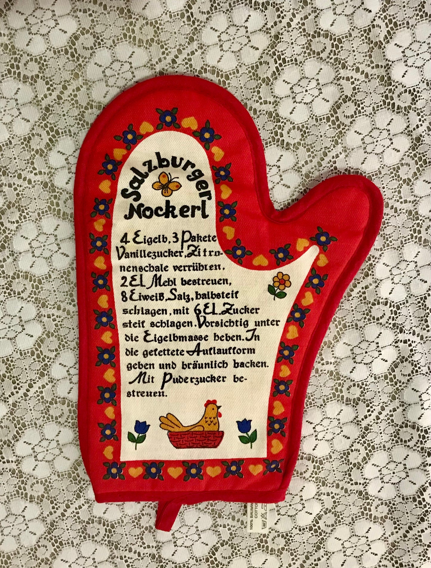 Folky Austrian Oven Mitt