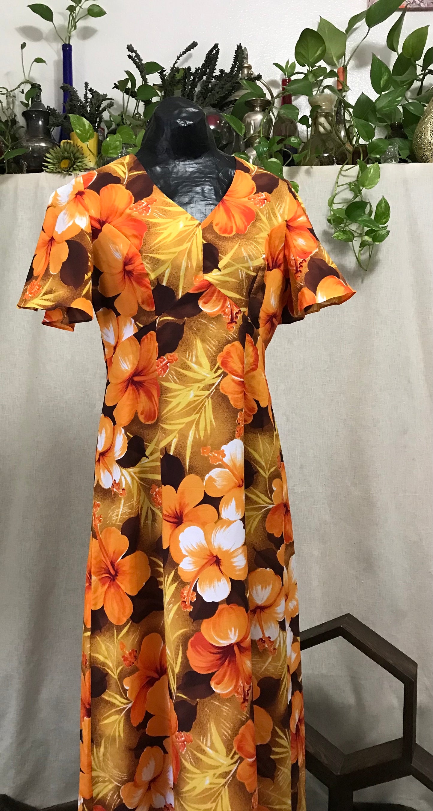 Hottie in Hibiscus Hawaiian Dress