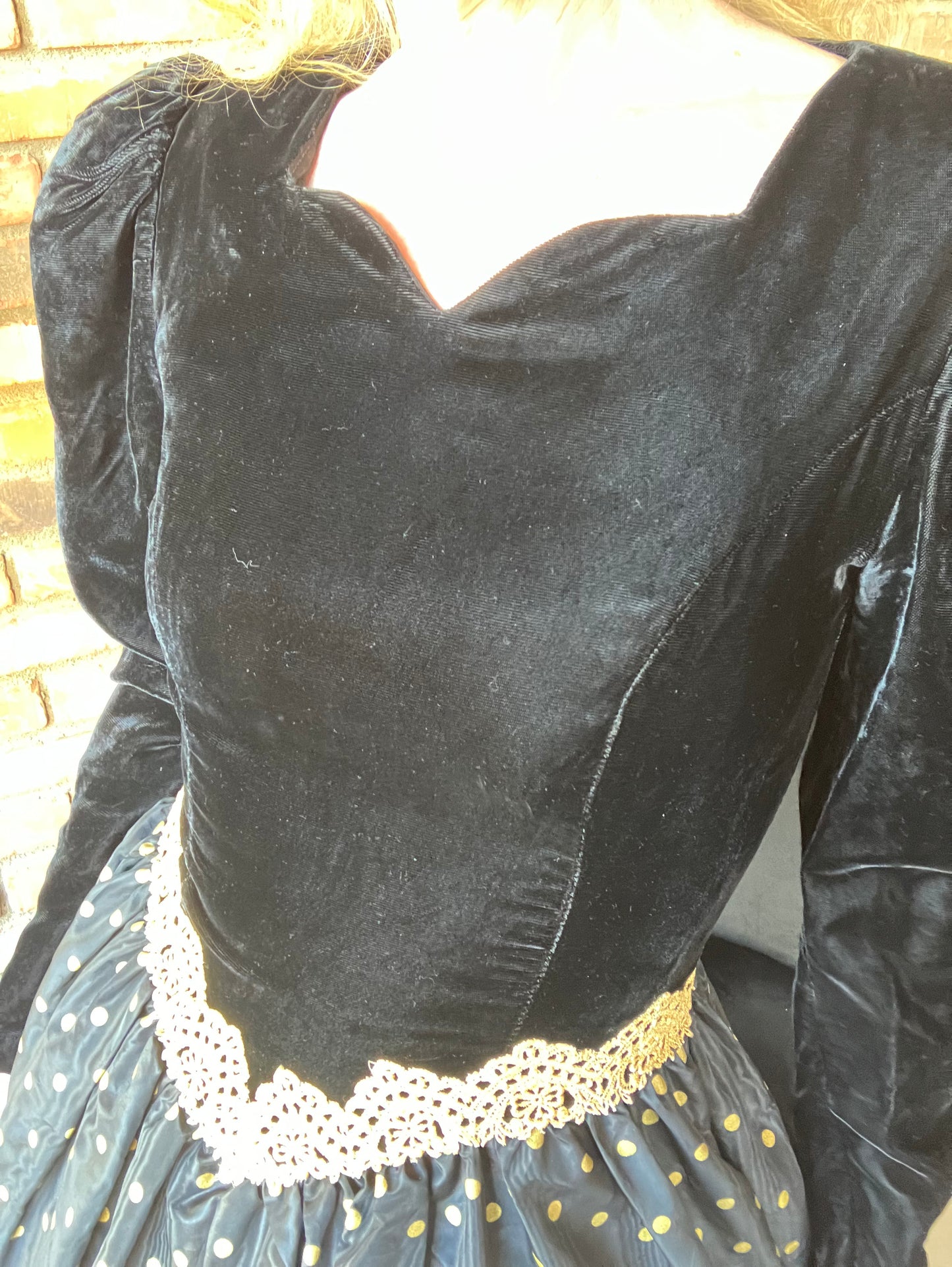 Polka Dots & Puff Sleeves Scott McClintock Party Dress