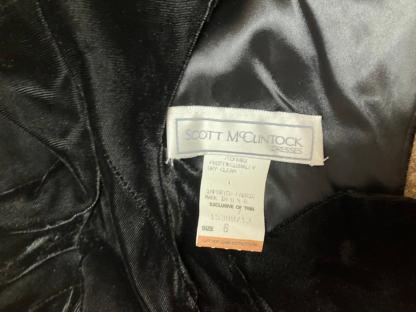 Scarlet & Velvet Scott McClintock