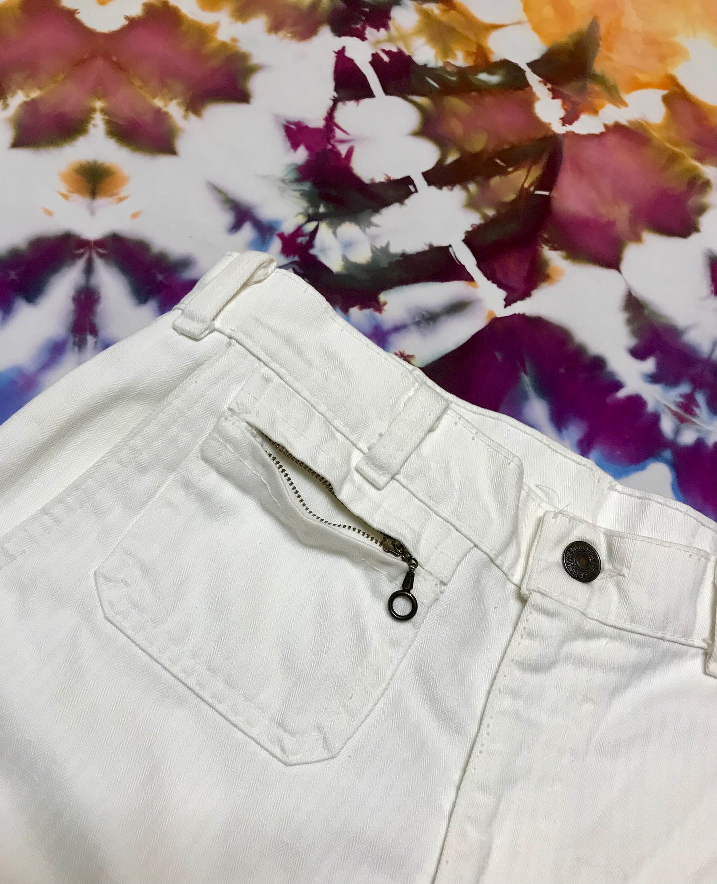 70's White Tab Ladies Levi Flares