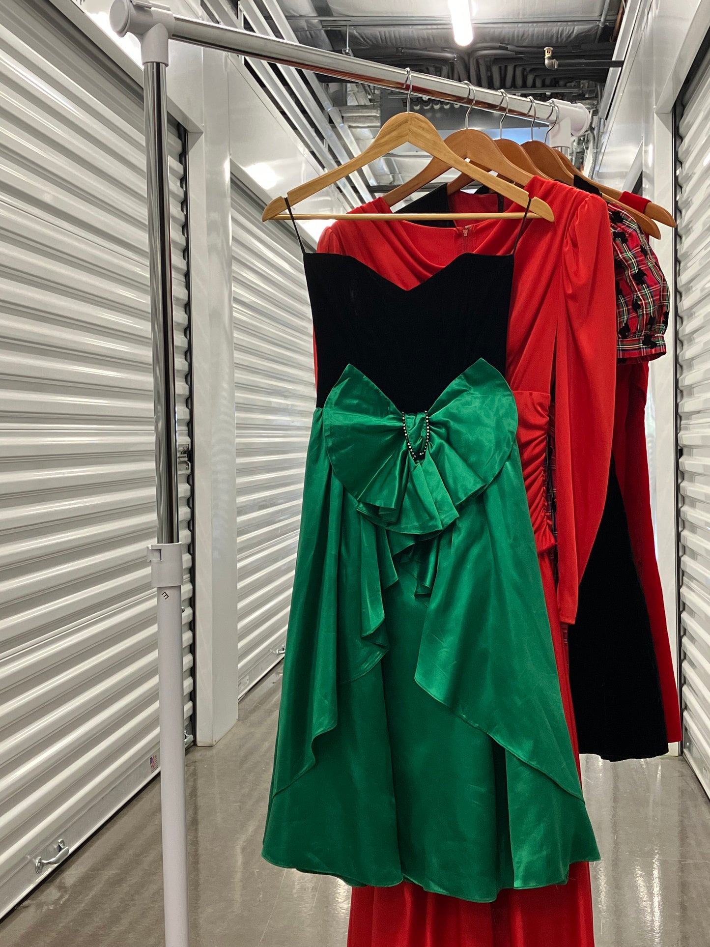 1980's Emerald Green Satin Gunne Sax Cocktail Dress