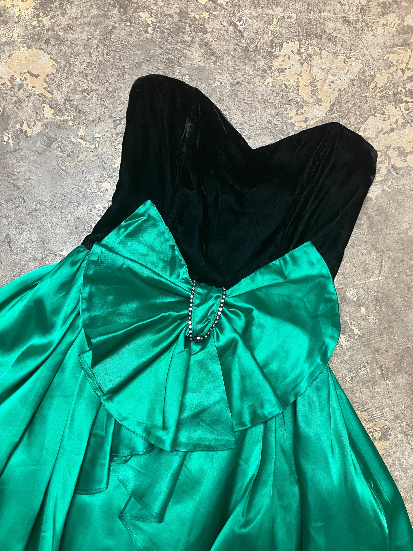 1980's Emerald Green Satin Gunne Sax Cocktail Dress
