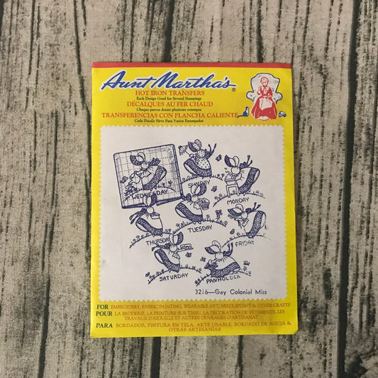 Aunt Martha’s 3216 Gay Colonial Miss Hot Iron Transfers