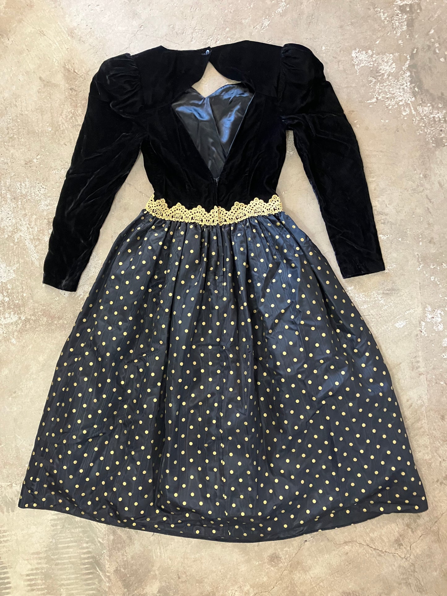 Polka Dots & Puff Sleeves Scott McClintock Party Dress