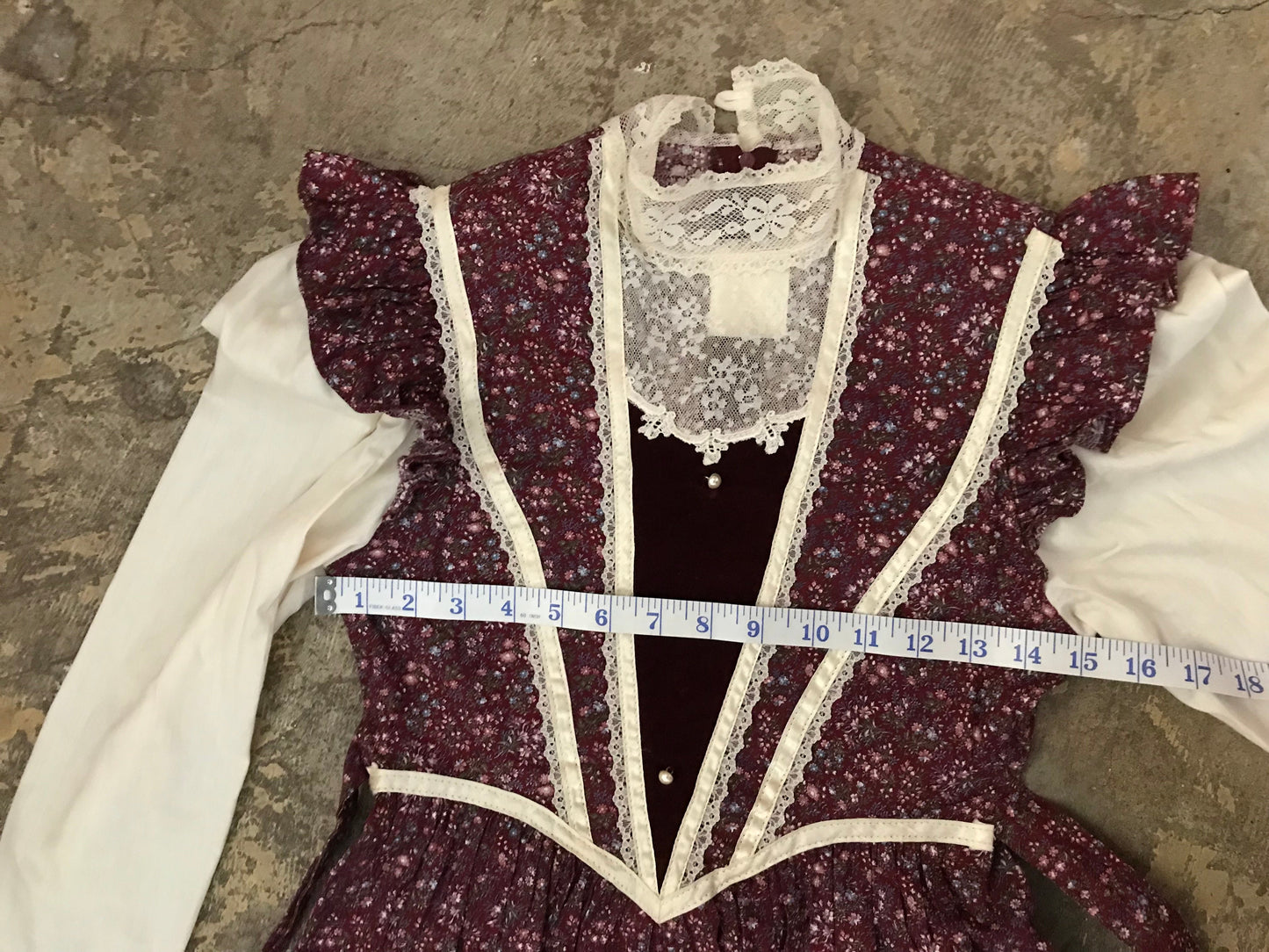 Velvet and Lace Jeune Filles 1970's Gunne Sax