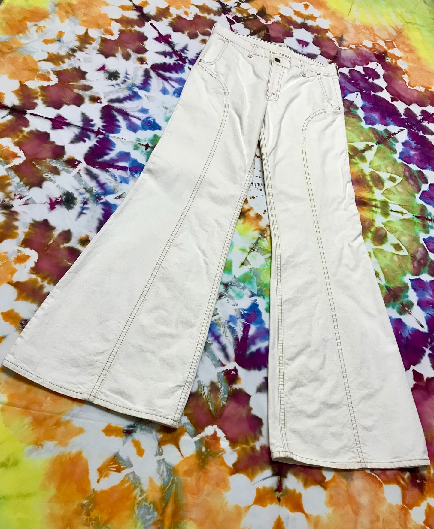 70's Levi Saddleback Cream Bellbottoms
